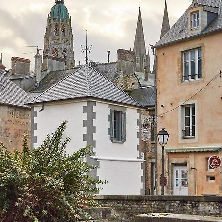 La Plus Petite Maison De France Bayeux Buitenkant foto