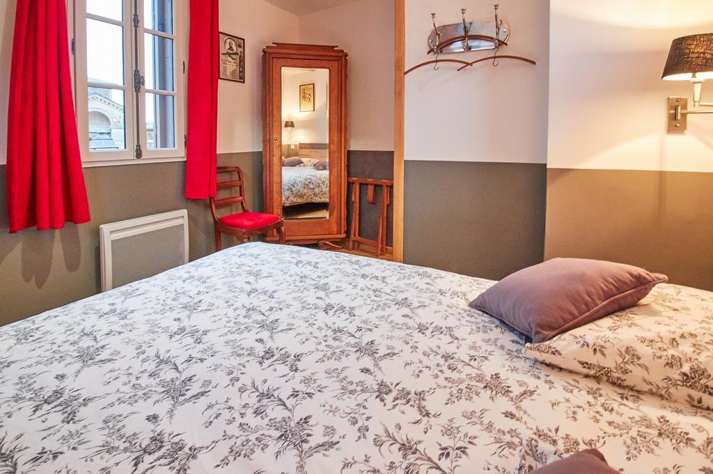 La Plus Petite Maison De France Bayeux Buitenkant foto